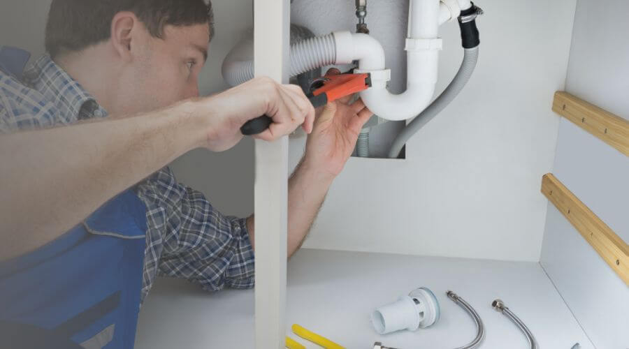 Professional sink repair in Holcomb, KS